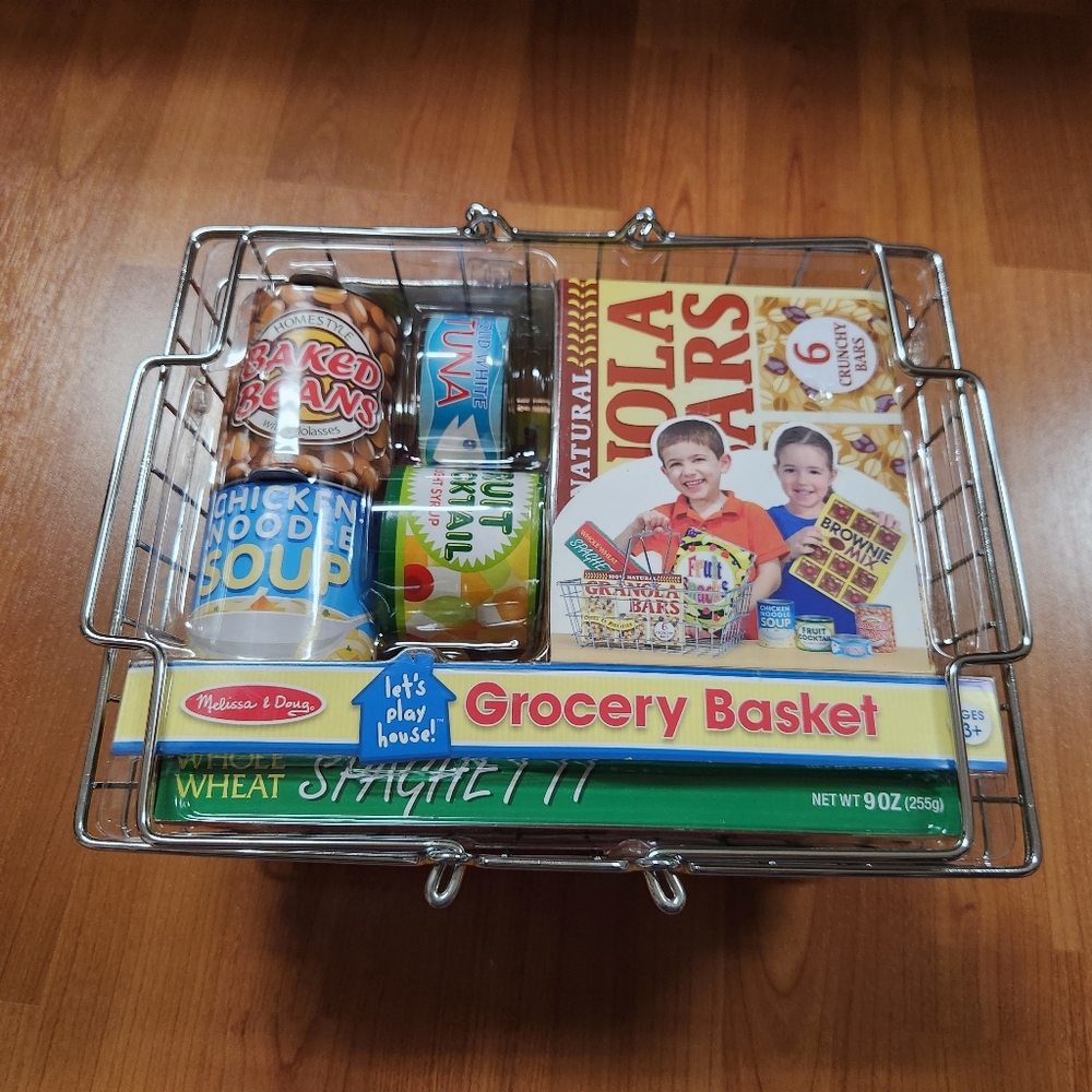 New Melissa Doug Let's Play House Grocery Basket toy, 9 pieces, Steel Basket
